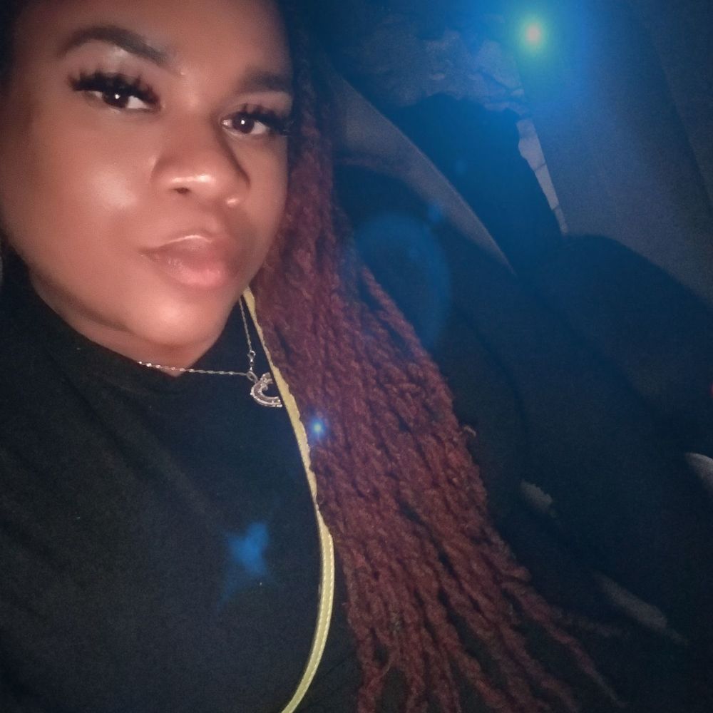 Meet your Posher, Dionne